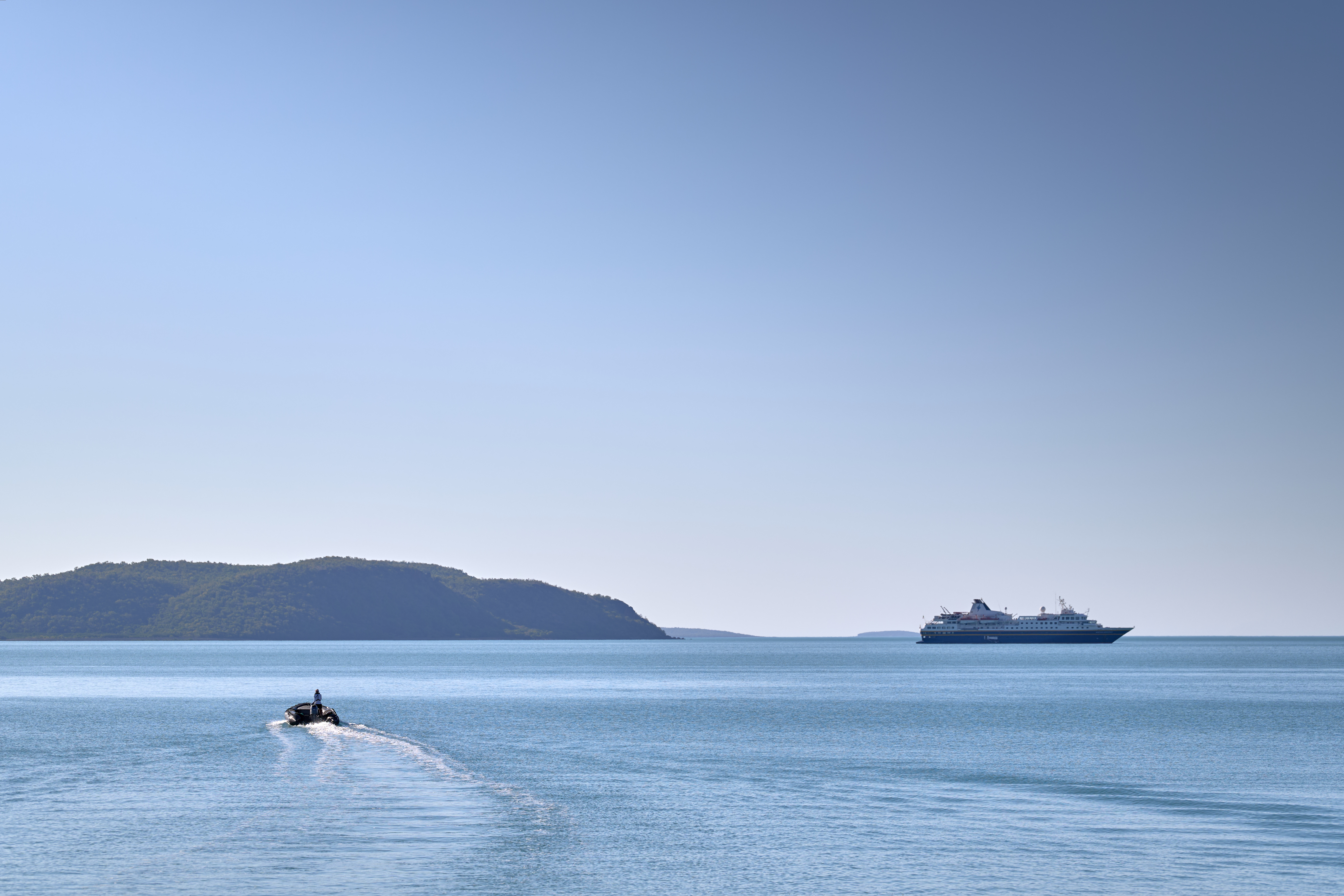 Careening Bay Ewen Bell.jpg