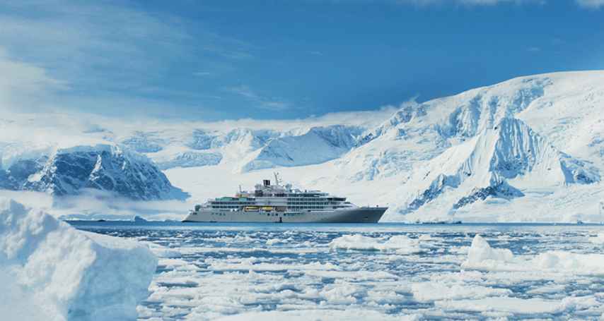 SSC_EN_Off Ship Exterior_Antarctica_01_Endeav.jpg