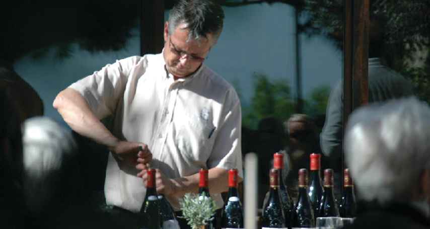 Chateauneuf_du_Pape_wine_tasting_678 854x455..jpg